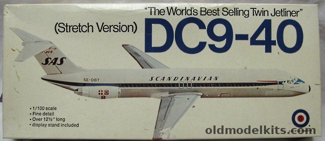 Entex 1/100 Douglas DC-9-40 SAS - Stretch Version, 8513 plastic model kit